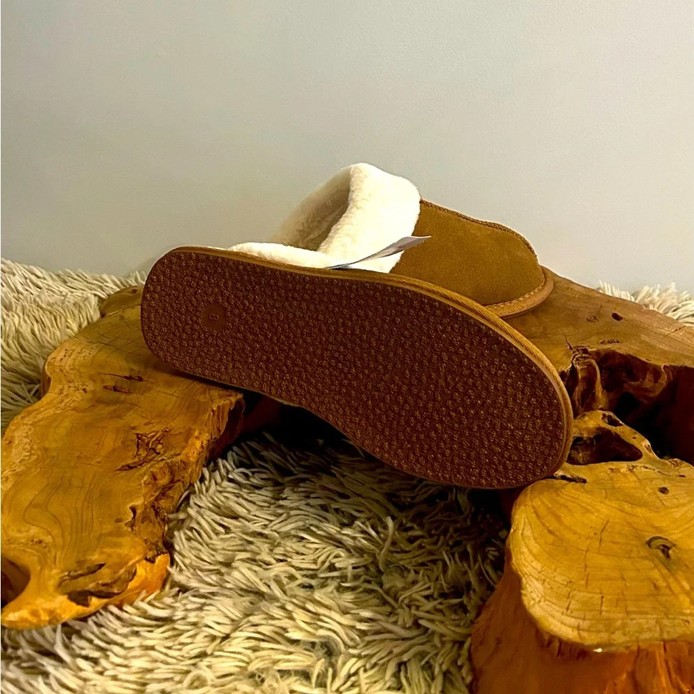 Simons slippers! ✌️ - Picture 3 of 3